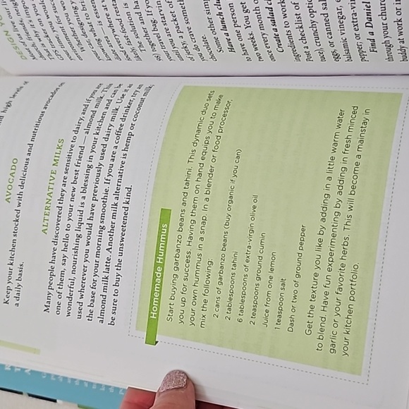 The Daniel Plan 40 Days to a Healthier Life Chapter Book. - Picture 9 of 16